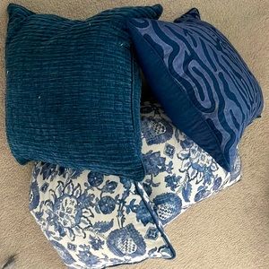 Navy blue accent pillows